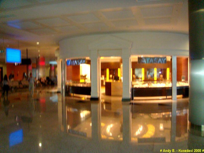 Aeroport Izmir (4).JPG